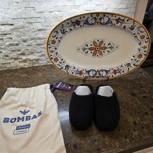 Bombas Womens Saturday Slippers In Black With Bag.